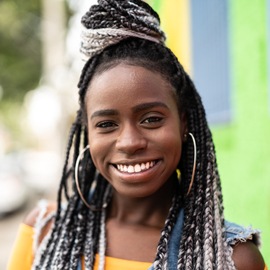 Afro-Woman-Portrait-963040946_7952x5304 Afro-Woman-Portrait-963040946_7952x5304