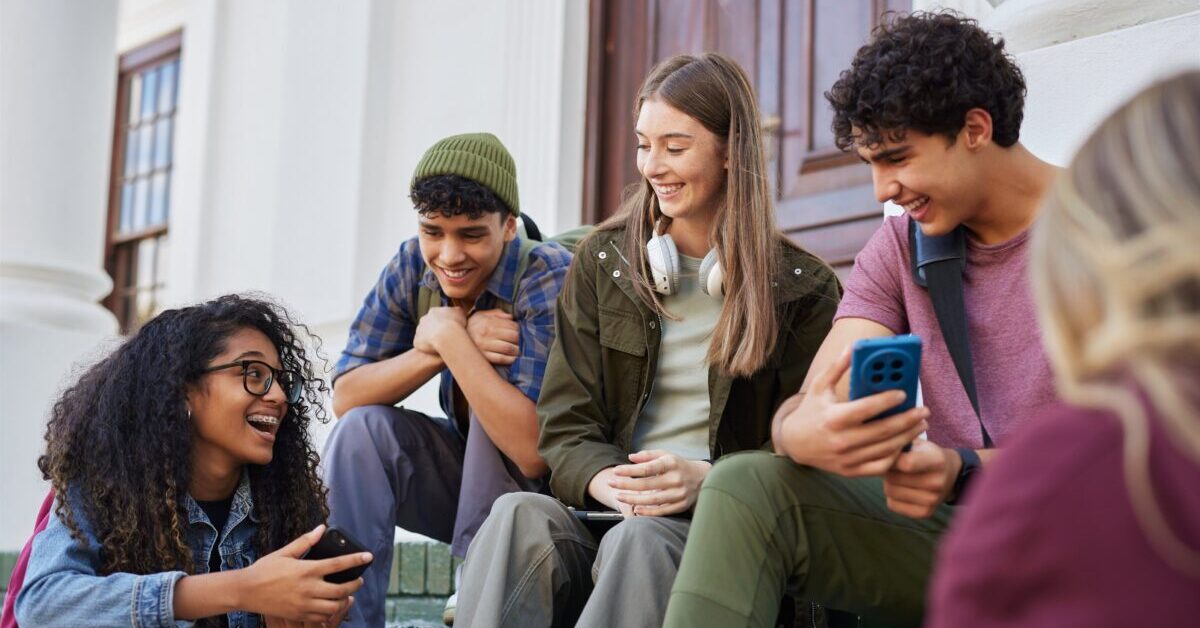 How does Inwood House meet the needs of expectant and parenting youth in foster care?
