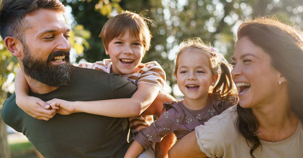 ¿Cómo los programas de colaboración con los padres infunden esperanza y apoyan la prevención y la reunificación?