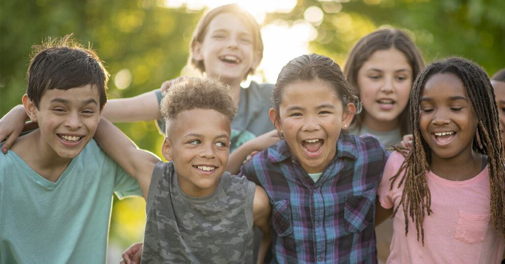¿Puede satisfacer las necesidades materiales reducir la tasa de maltrato infantil?