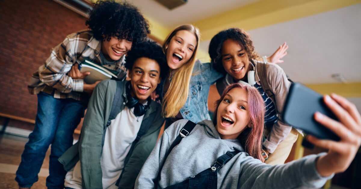 How does New Jersey’s child protection agency collaborate to prevent foster care and support family well-being?