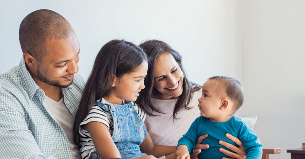 ¿Cómo pueden los líderes centrar el bienestar de la fuerza laboral en las agencias de protección infantil?